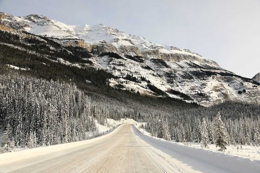 canada road trip in winter