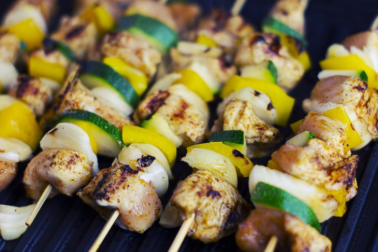 How to Throw the Best Beach Barbecue Bash - London Drugs Blog