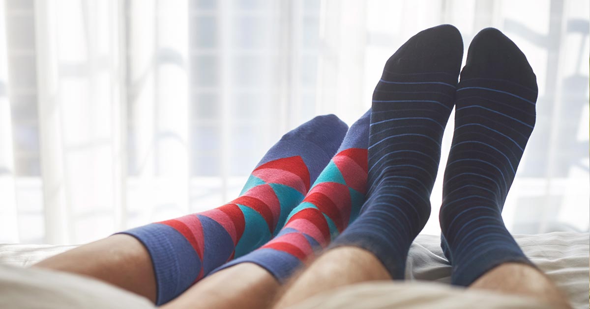 The Benefits Of Wearing Compression Socks When You Fly - March